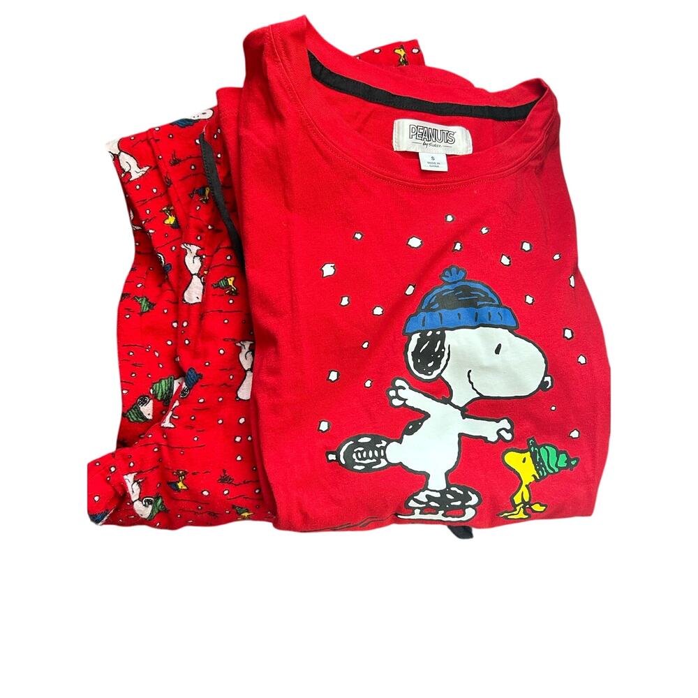 Peanuts brand snoopy winter holiday pajama set Small cozy